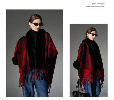 Chal Navideño Rojo con Cuello de Peluche, Diseño Jacquard y Borlas Geométricas - Image 16