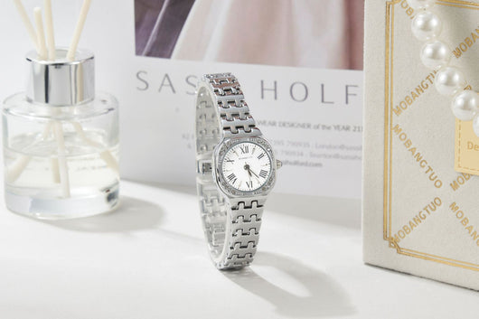 Reloj Cuadrado Estéreo para Mujer - Diseño Moderno y Elegante - Image 32