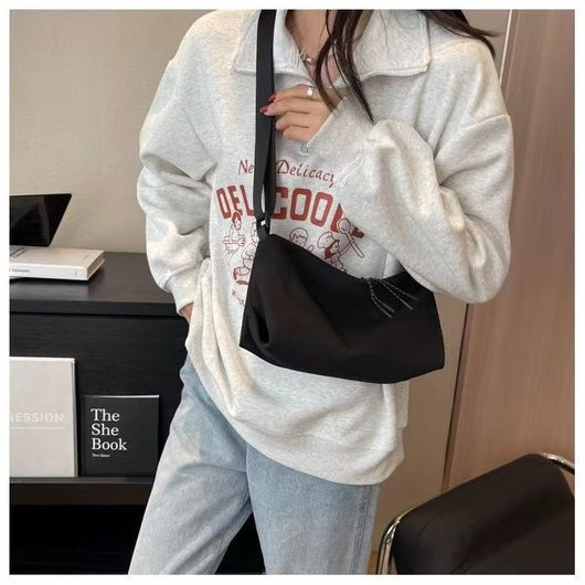 Bolsa Mensajera de Nylon Minimalista - Image 21