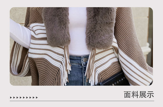Capa Elegante con Cuello de Piel y Borlas - Diseño Rayado para Mujer - Image 20
