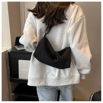 Bolsa Mensajera de Nylon Minimalista - Image 9