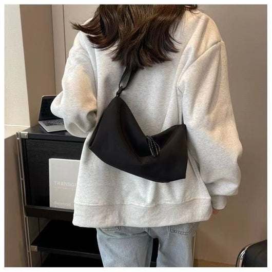 Bolsa Mensajera de Nylon Minimalista - Image 9