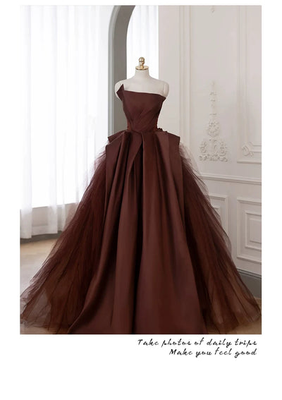 Vestido de Noche Elegante con Sostén Integrado y Falda Voluminosa - Image 11