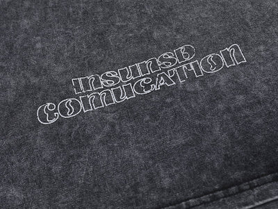Playera Denim Lavada con Estampado de Letras y Contraste de Colores - Image 12