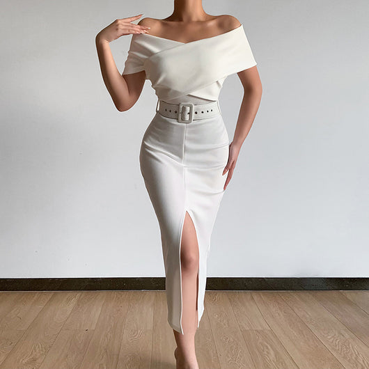 Falda Elegante con Hombro Descubierto y Abertura Lateral - Image 17