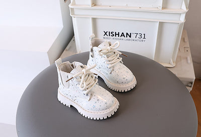White toddler girls' boots with a holographic star pattern, lace-up front, and side zipper closure. - Image 17