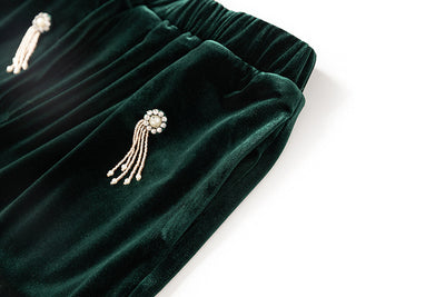 Traje de Terciopelo con Detalles de Cuentas para Mujer - Image 39