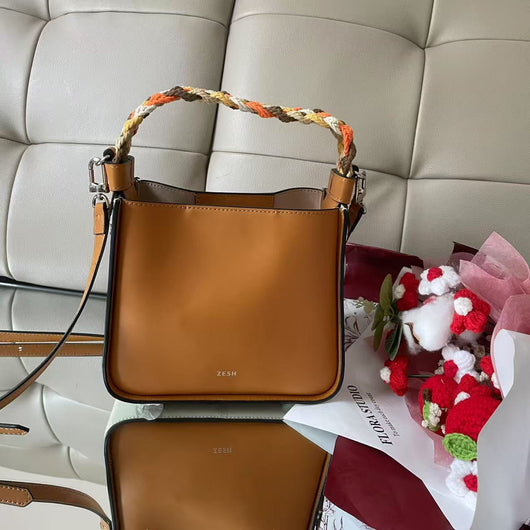 Bolso Crossbody Cuero Vacuno Pequeño Cuadrado - Image 11