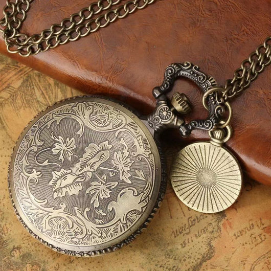 Reloj de Bolsillo Clásico Británico con Encaje en Relieve - Image 9