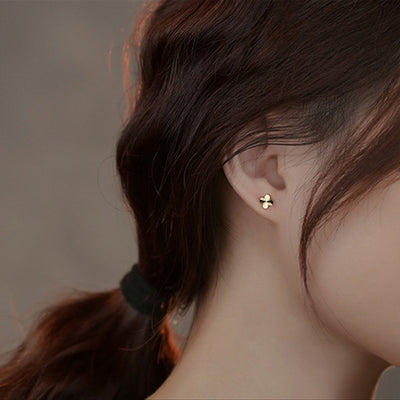 Aretes Minimalistas de Lujo - Elegancia Simple y Sofisticada - Image 24