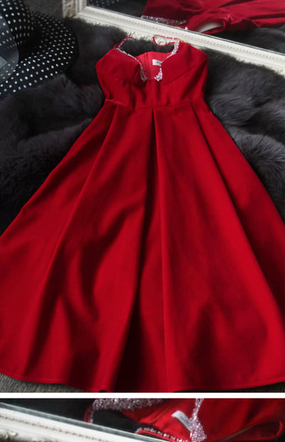 Vestido Princesa Terciopelo Rojo Escote Profundo Espalda Descubierta - Image 13