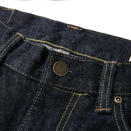 Jeans Slim Rojo Intenso de Corte Clásico - Image 15