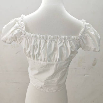 Blusa Corta de Encaje con Cuello Cuadrado y Lazada - Image 9