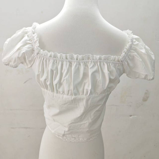 Blusa Corta de Encaje con Cuello Cuadrado y Lazada - Image 9