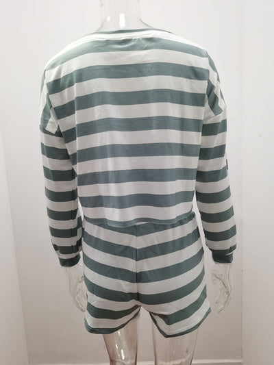 Conjunto Casual de Dos Piezas: Top Manga Larga y Shorts a Rayas - Image 13
