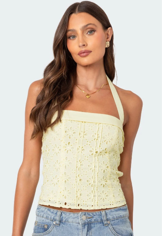 Blusa Camiseta Escotada sin Espalda con Bordado y Tirantes Finos - Ideal para Verano - Image 13