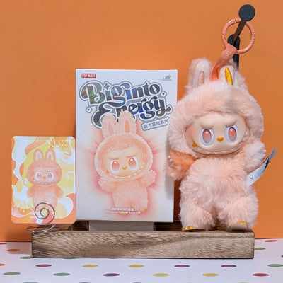 [Em estoque] POPMART Big into Energy Series-Vinyl Plush Pendant Blind Box Labubu