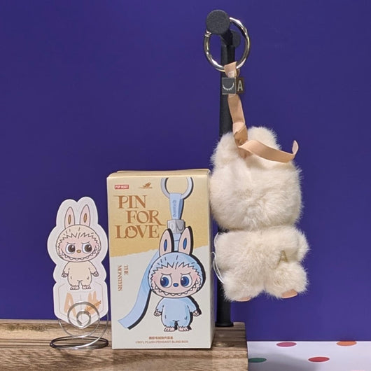 [ESCOLHA A SUA OPÇÃO DE LETRAS!] [EM ESTOQUE] POPMART Labubu Pin para o Amor