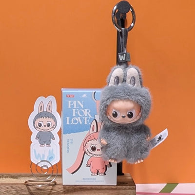 [ESCOLHA A SUA OPÇÃO DE LETRAS!] [EM ESTOQUE] POPMART Labubu Pin para o Amor
