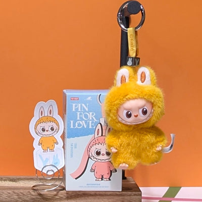 [ESCOLHA A SUA OPÇÃO DE LETRAS!] [EM ESTOQUE] POPMART Labubu Pin para o Amor