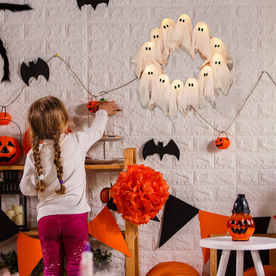 Corona Decorativa de Fantasma para Halloween con Luces LED - Decoración para Puerta y Pared - Image 16