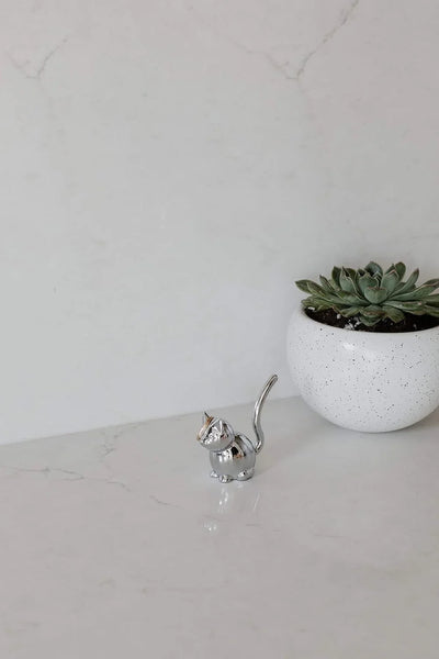 Soporte para Anillos Umbra con Forma de Perro Salchicha: Encanto y Funcionalidad - Tekeno
