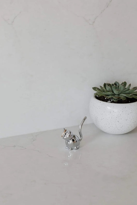 Soporte para Anillos Umbra con Forma de Perro Salchicha: Encanto y Funcionalidad - Tekeno
