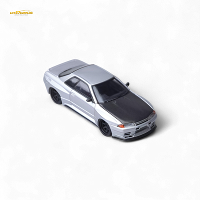 Focal Horizon Skyline GT-R R32 Silver Garage Active 1:64