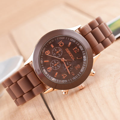 Reloj de Pareja de Silicona - Diseño Trendy para Hombre y Mujer - Image 4