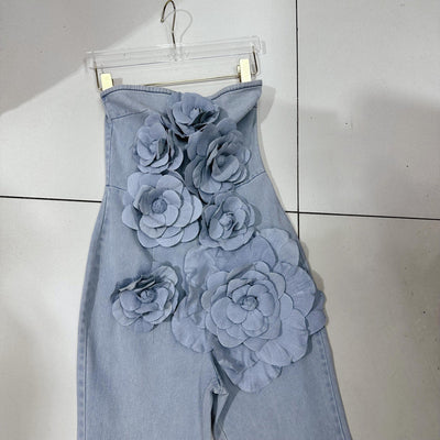 Jumpsuit Escotado con Flores 3D y Efecto Desgastado - Image 6