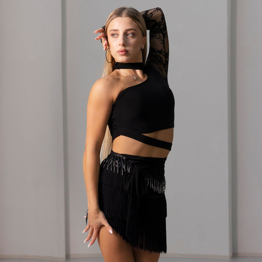 Conjunto de Danza Latina: Top con Encaje y Falda Corta con Borlas - Image 2