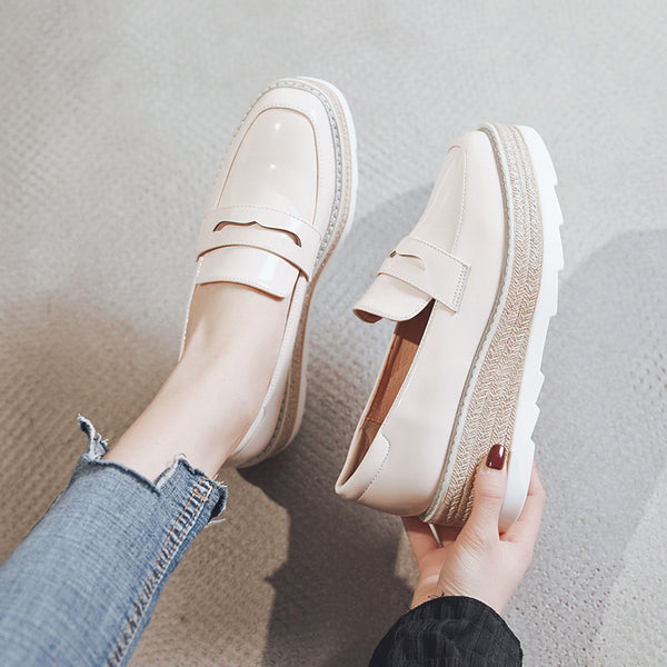 Zapatos Slip-On con Plataforma Secuenciada y Suela Gruesa Elevadora