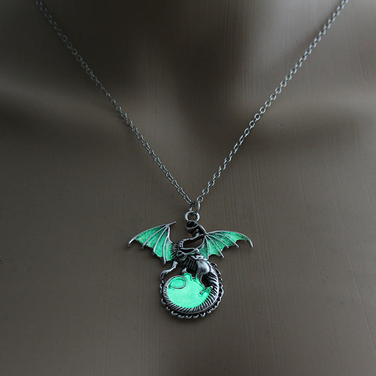 Collar Colgante Dragón Luminoso - Image 5