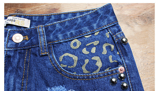 Shorts Denim Rotos Cintura Alta con Remaches y Estampado - Image 7