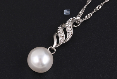 Conjunto de Aretes de Perla con Collar a Juego - Image 18