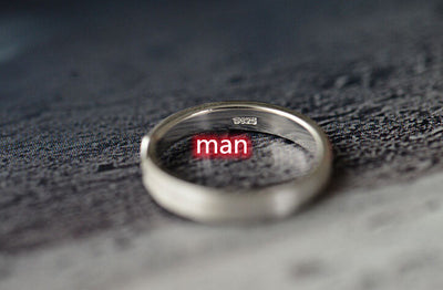 Anillo de Pareja en Plata Esterlina con Diseño de Flecha Cepillada - Image 7