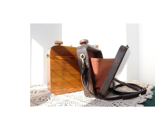 Bolsa de Viaje Retro Gato Literario en Madera - Image 3