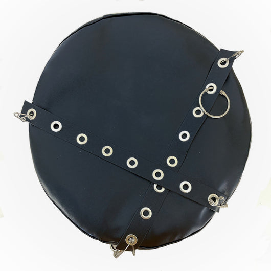 Boina Punk de Cuero PU con Cadenas y Tachuelas - Image 4