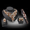 Conjunto Nupcial de Cuatro Piezas con Joyería Exagerada