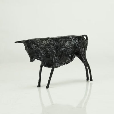 Escultura Miniaturas de Vaca Negra para Decoración del Hogar - Image 8