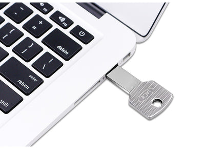 Memoria USB Metálica Ultrafina Resistente al Agua con Anillo de Seguridad - Image 4
