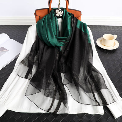 Pañuelo de Seda Estilo Coreano con Patrón Cuadros - Image 3