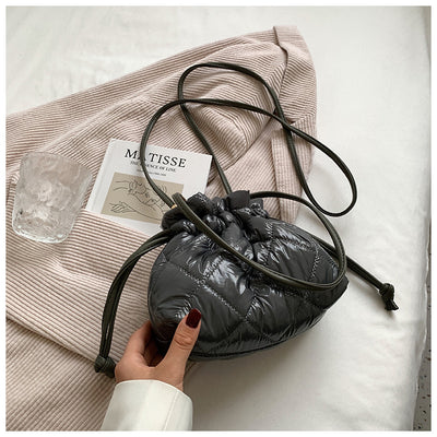 Bolsa para Mujer con Costura Personalizada en Color Sólido - Image 11