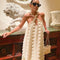 Vestido Halter con Flores 3D y Falda Voluminosa