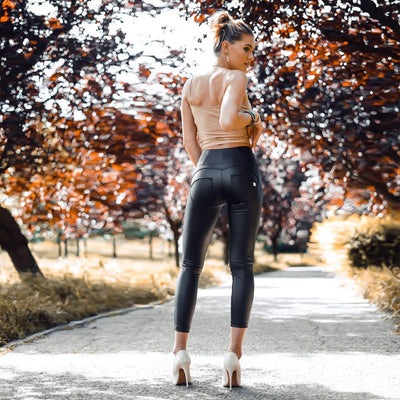 Pantalones de Cuero PU Yoga Levanta Glúteos Estilo Europeo Americano - Image 4