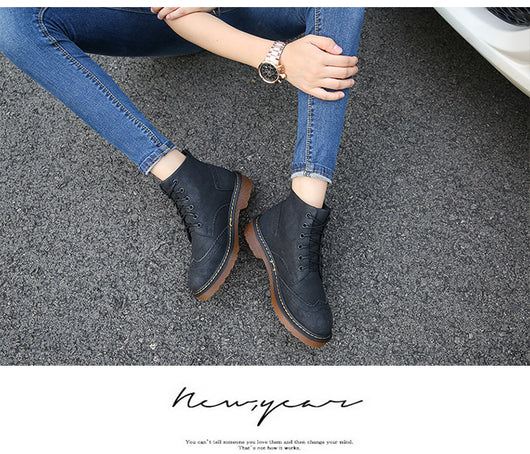 Botas Martin de Cordones en Encaje Británico para Mujer - Image 12