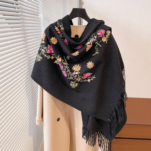 Bufanda Étnica de Invierno con Bordado Floral y Tacto de Cachemira - Image 2