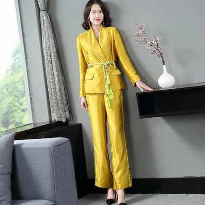 Conjunto Elegante de Abrigo y Pantalón para Mujer - Image 4