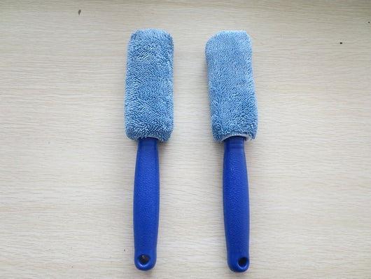 Cepillo para llantas con mango largo de microfibra - Image 15