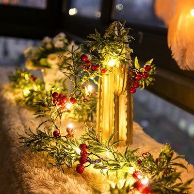 Guirnalda Navideña LED con Frutos Rojos y Hojas - Luz Féerica para Decoración